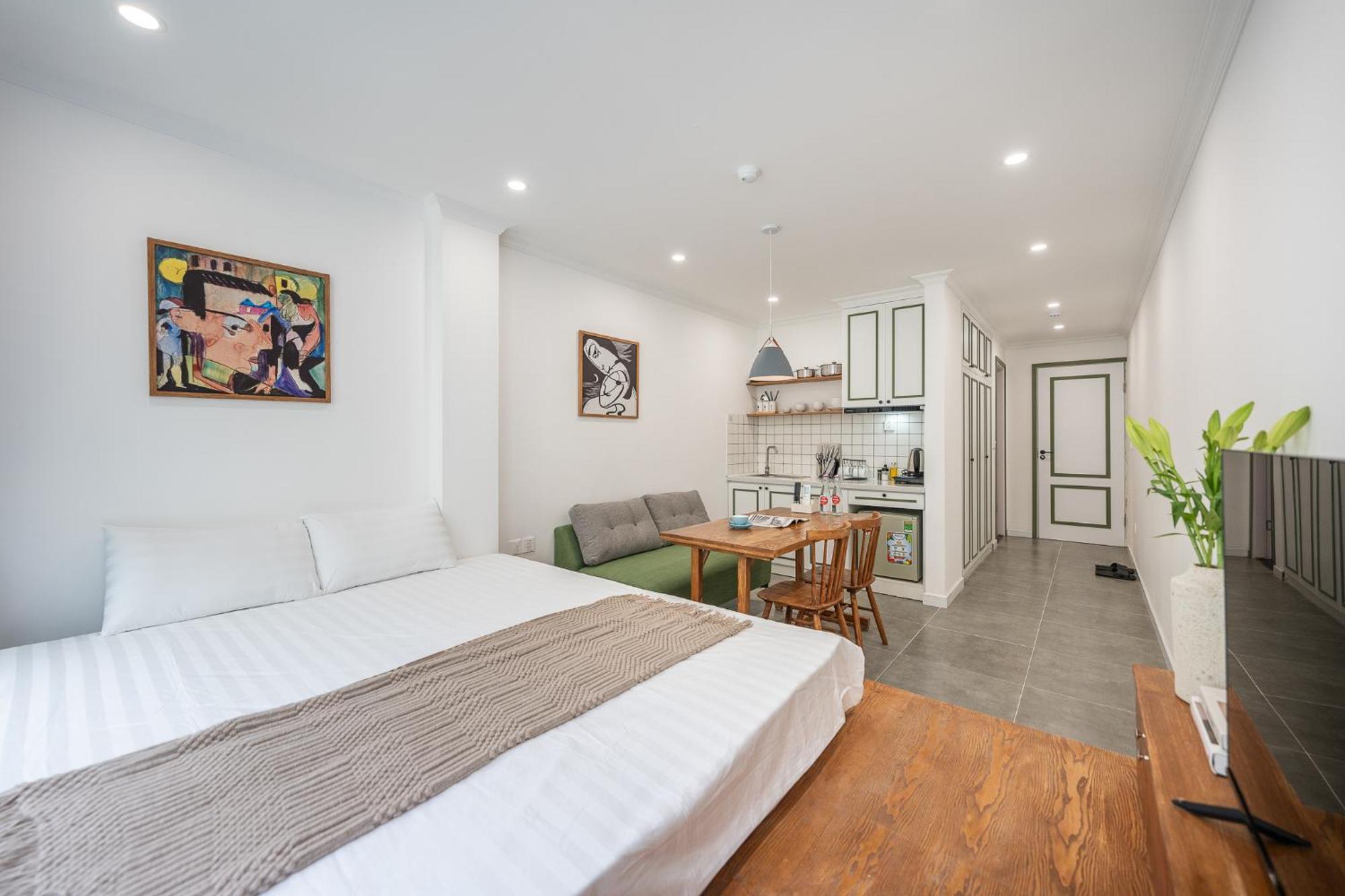 Location/Big Group/Private Villa With Pool And Kitchen Hanoi Buitenkant foto