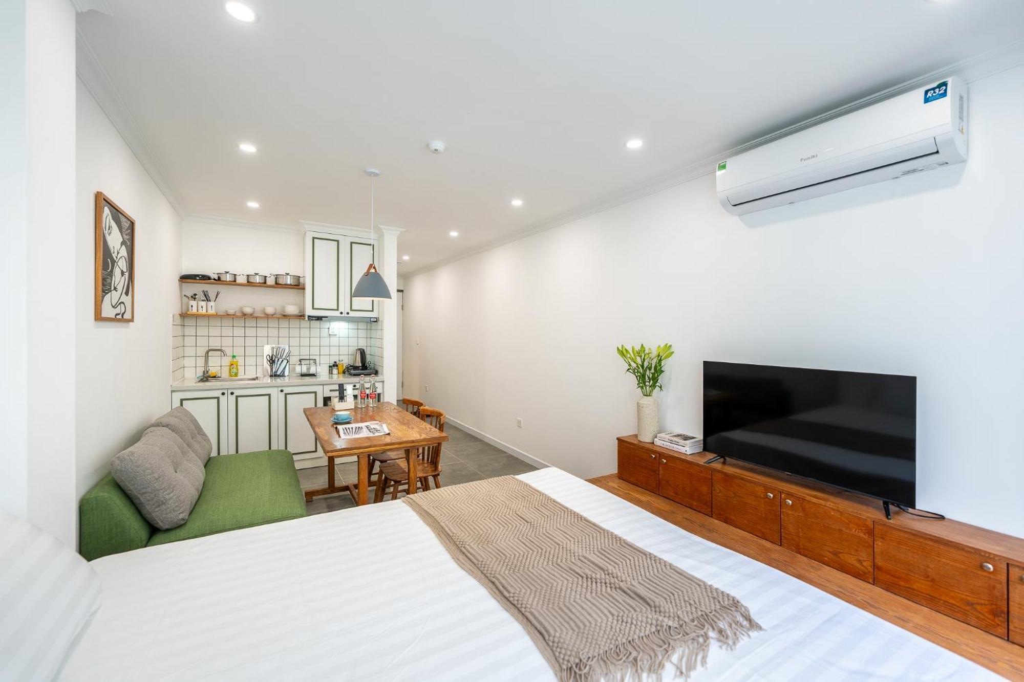 Location/Big Group/Private Villa With Pool And Kitchen Hanoi Buitenkant foto