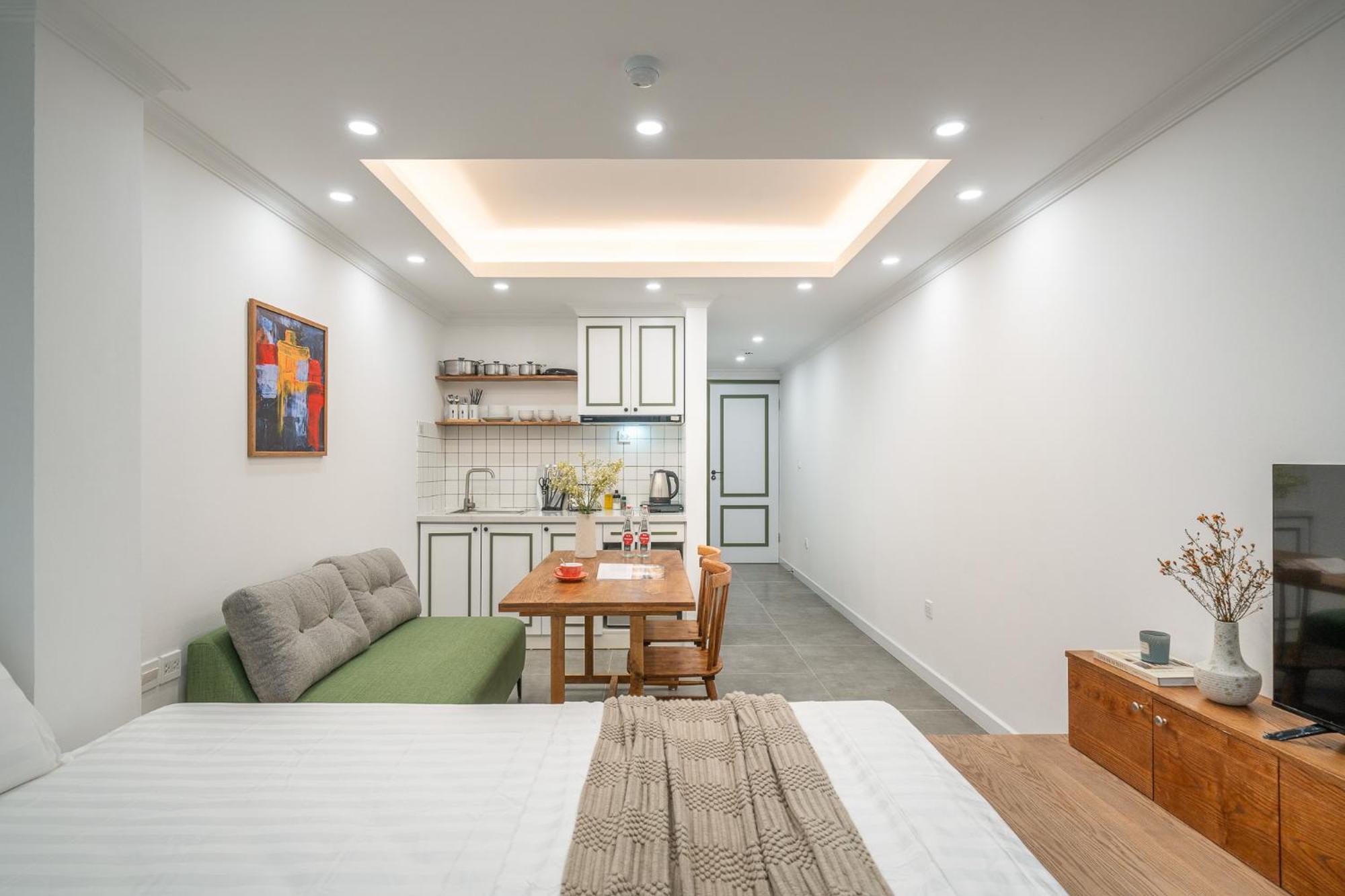 Location/Big Group/Private Villa With Pool And Kitchen Hanoi Buitenkant foto